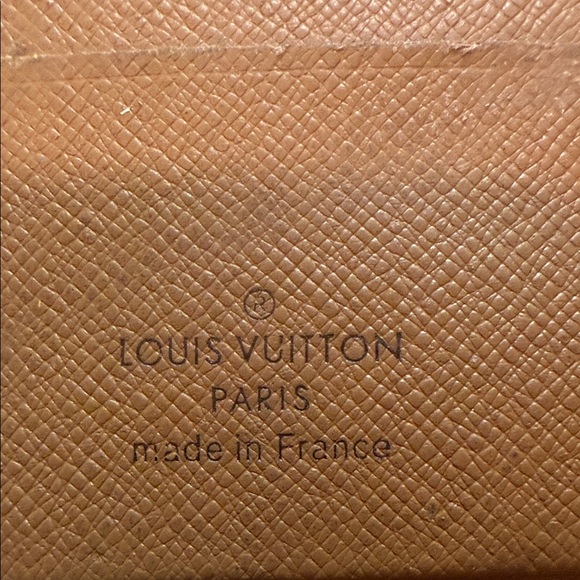 Louis Vuitton Tan Textured Leather Accessory - Picture 1 of 4